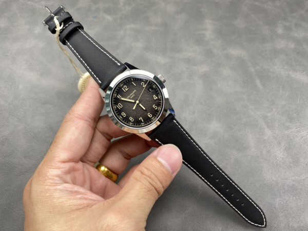 Patek Philippe Calatrava 5226 Black
