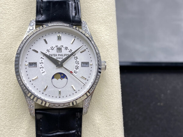 Patek Philippe Watch 5496R Blue