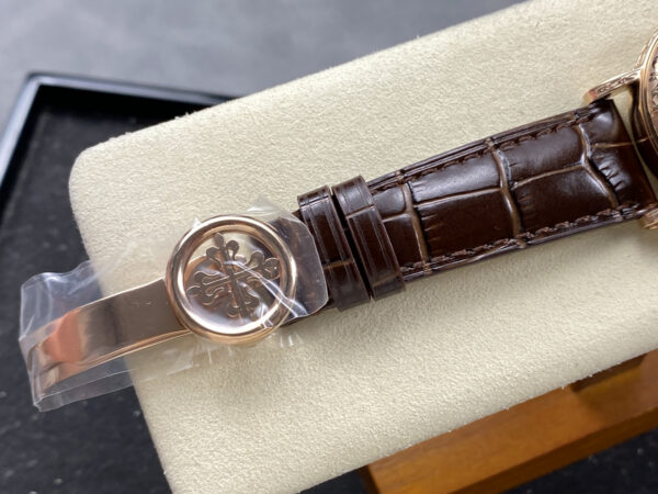 cmp_i1746470013469_963_0_7-1.jpg Patek Philippe Watch 5159 Blue