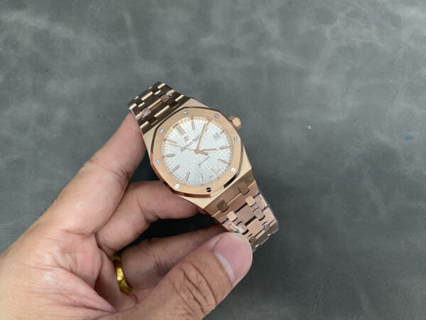 cmp_i1746470673886_8976_0_3-1.jpg Audemars Piguet Royal Oak (ROYAL OAK) Red