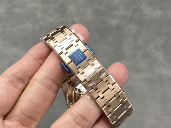 Audemars Piguet Watch 26240