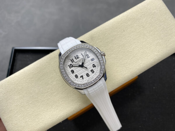 Patek Philippe Aquanaut 5267-200A Black