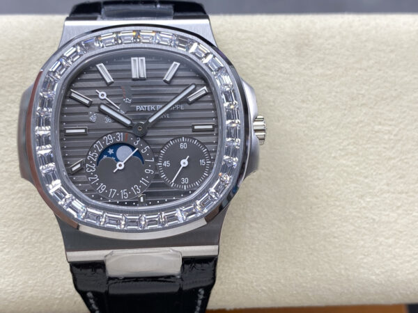 cmp_i1746913363889_5276_0_0-1.jpg Patek Philippe Nautilus 21600 Blue