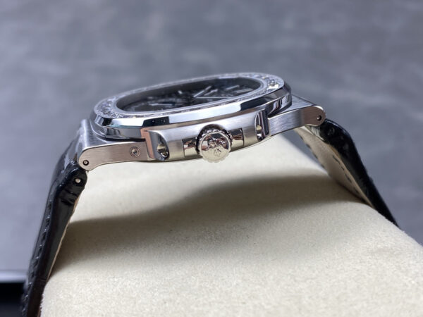 cmp_i1746913374554_1925_0_5-1.jpg Patek Philippe Nautilus 21600 Blue