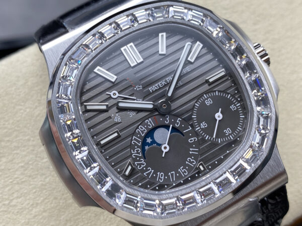 cmp_i1746913374558_6724_0_1-1.jpg Patek Philippe Nautilus 21600 Blue