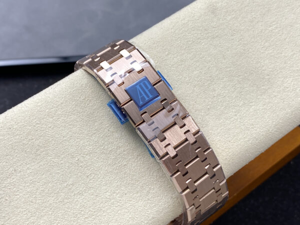 Audemars Piguet Watch 26240