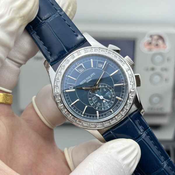 Patek Philippe Watch 5905R-010