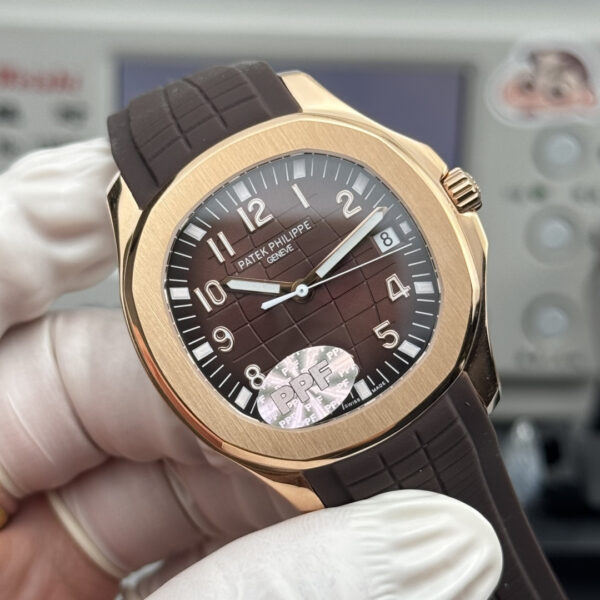 Patek Philippe Aquanaut (AQUANAUT)