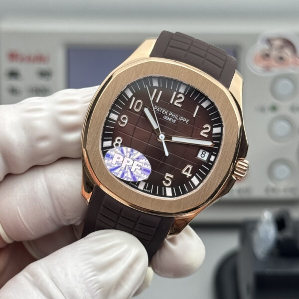 Patek Philippe Aquanaut (AQUANAUT)
