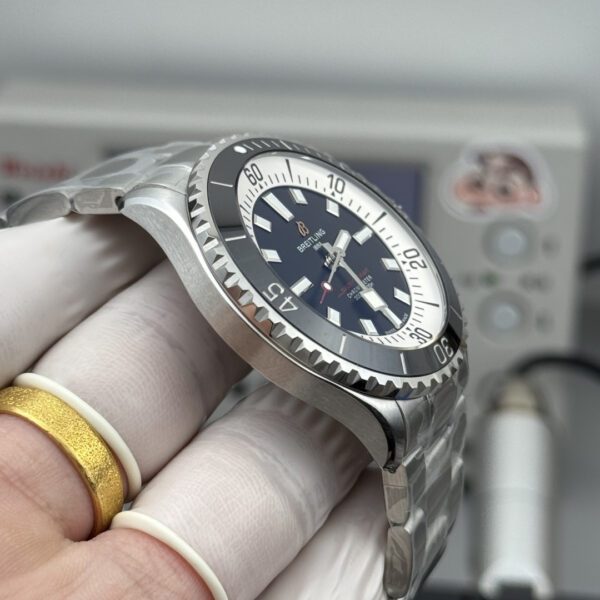 Breitling Superocean (SUPEROCEAN)