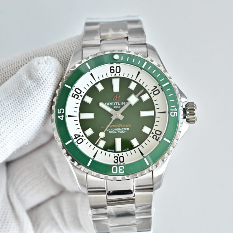 Breitling Superocean (SUPEROCEAN) Blue