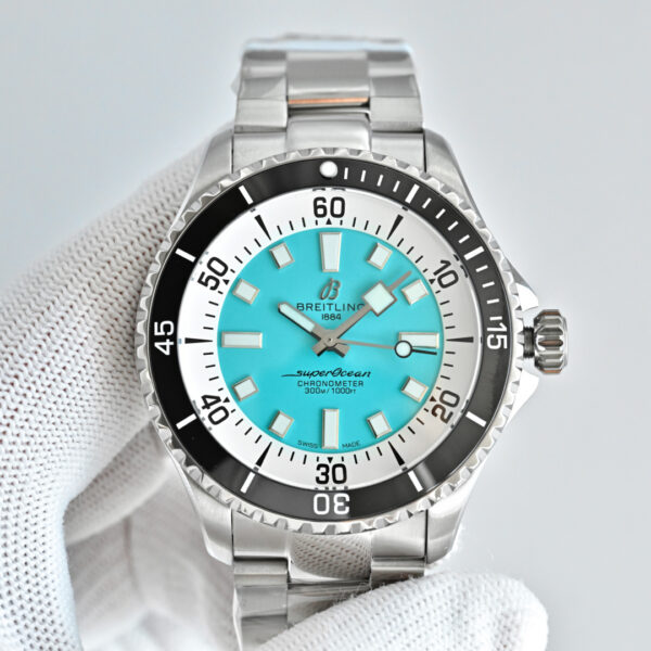 Breitling Superocean (SUPEROCEAN) Blue