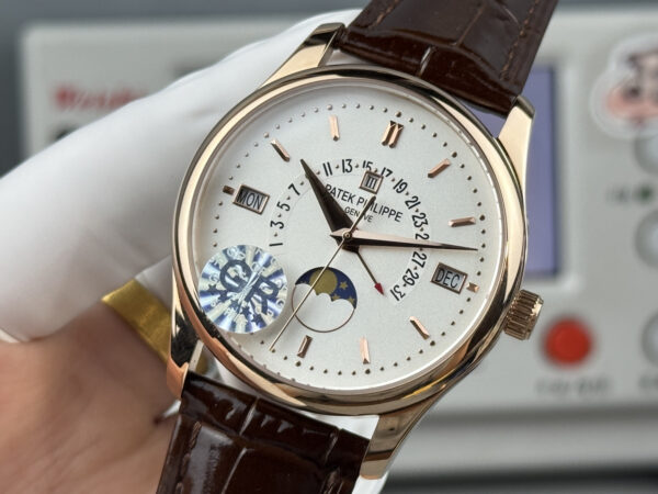 Patek Philippe Watch 5496R Blue