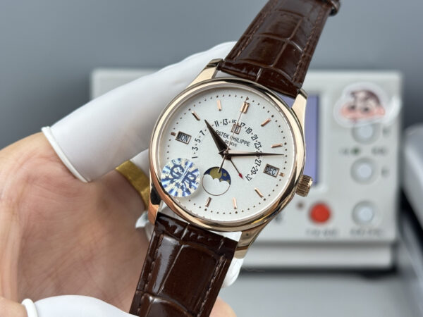 Patek Philippe Watch 5496R Blue