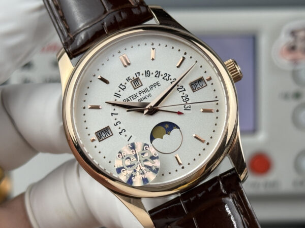 Patek Philippe Watch 5496R Blue