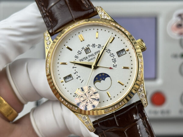 Patek Philippe Watch 5496R Blue
