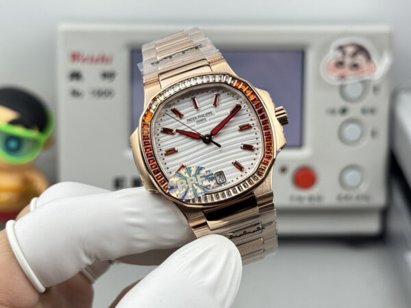 Patek Philippe Nautilus (NAUTILUS) Smoked