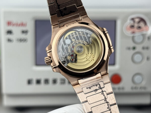 Patek Philippe Nautilus (NAUTILUS) Smoked