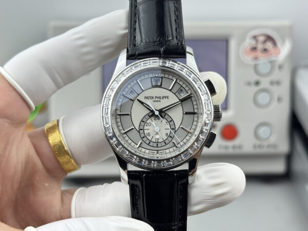 Patek Philippe Nautilus 5969R-001