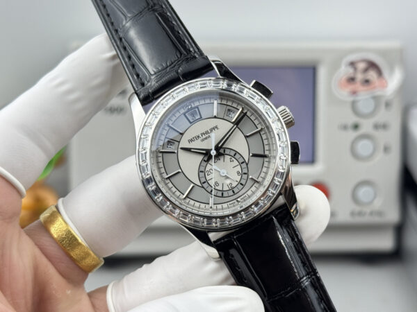 Patek Philippe Nautilus 5969R-001