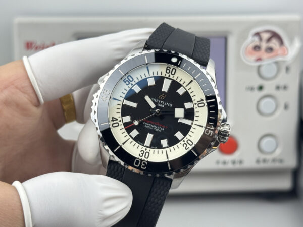 Breitling Superocean (SUPEROCEAN)