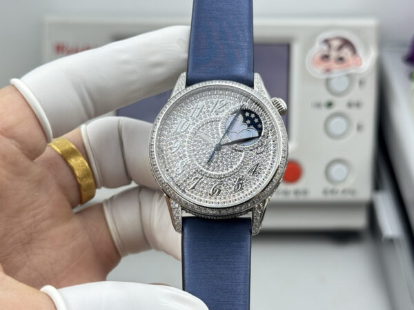 cmp_i1766699818490_3722_0_0-1.jpg Vacheron Constantin Watch 1088L White