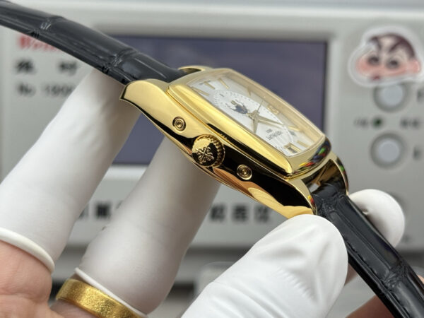 cmp_i1767034186199_4788_0_6-1.jpg Patek Philippe Nautilus 5135G