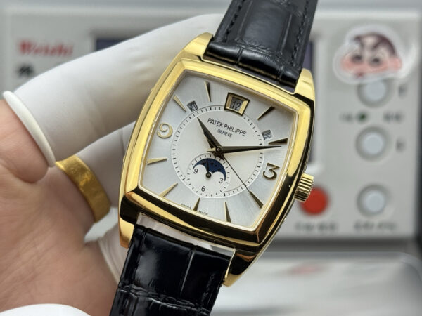 cmp_i1767034186221_896_0_2-1.jpg Patek Philippe Nautilus 5135G