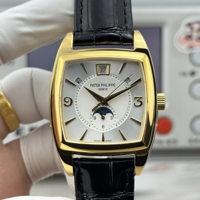 cmp_i1767034191941_2198_0_0-1.jpg Patek Philippe Nautilus 5135G