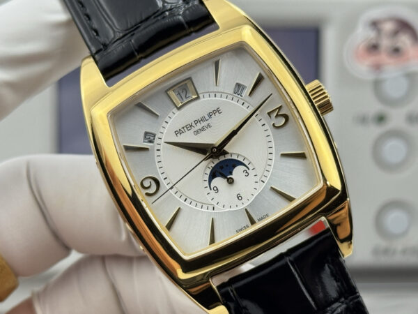 cmp_i1767034191941_8573_0_3-1.jpg Patek Philippe Nautilus 5135G