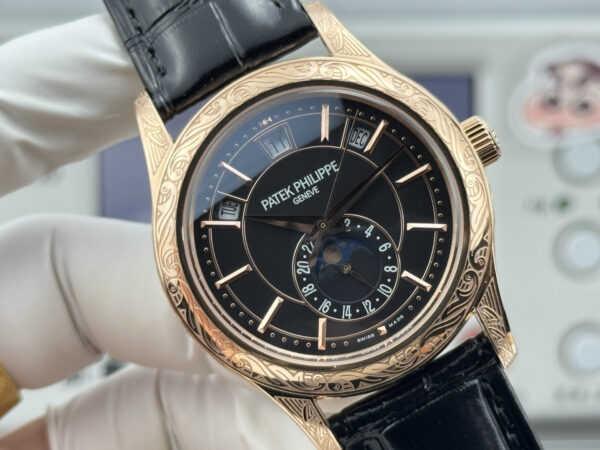 Patek Philippe Nautilus 5205G-013