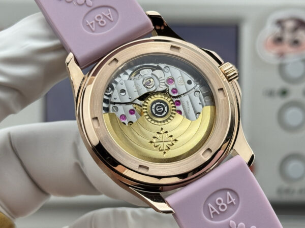 Patek Philippe Aquanaut (AQUANAUT)