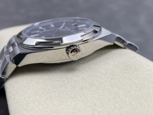 Vacheron Constantin Overseas 4500V
