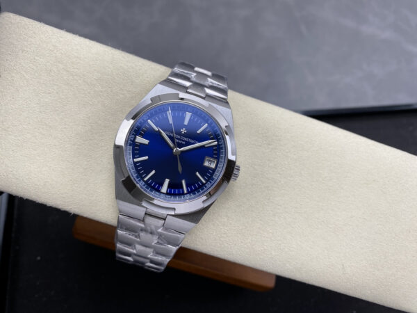Vacheron Constantin Overseas 4500V