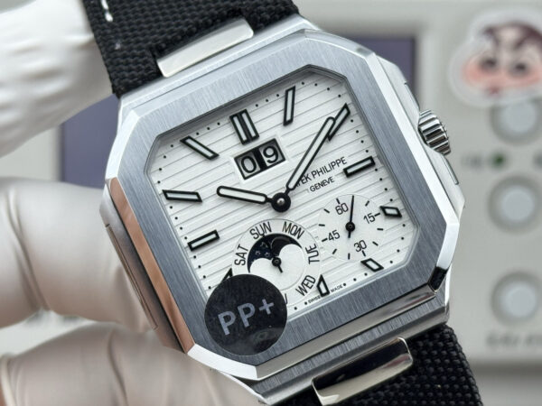 Patek Philippe Watch 5822-001 White