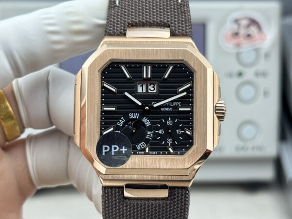 Patek Philippe Watch 5822-001 White