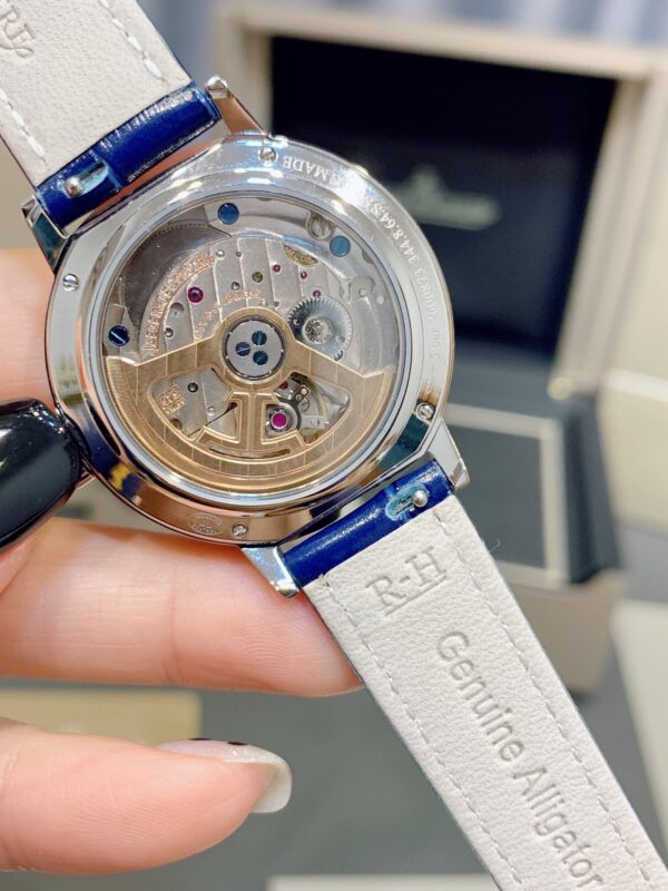 Jaeger-LeCoultre Watch (COMPLICATIONS) Blue