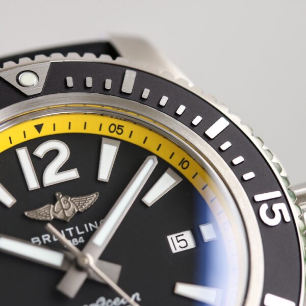 Breitling Superocean (SUPEROCEAN) Blue