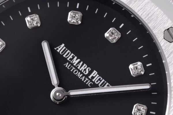 Audemars Piguet Royal Oak 15202 White