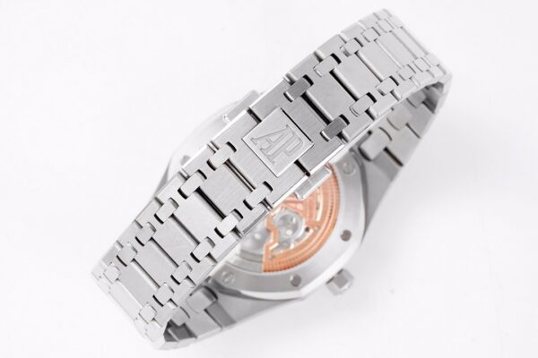 Audemars Piguet Royal Oak 15202 White