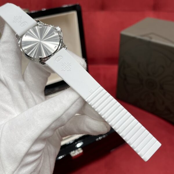 Patek Philippe Aquanaut 5067 White