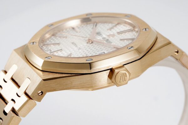 i1657198930_3794_6-1.jpg Audemars Piguet Royal Oak (ROYAL OAK) White