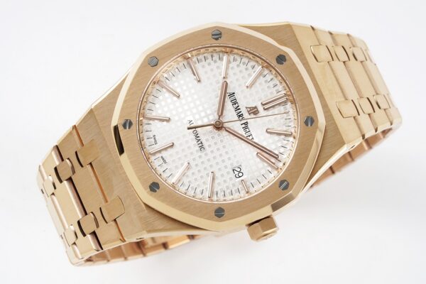 i1657198930_8056_3-1.jpg Audemars Piguet Royal Oak (ROYAL OAK) White