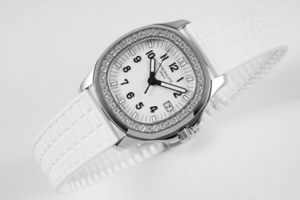 Patek Philippe Aquanaut 5067A Purple