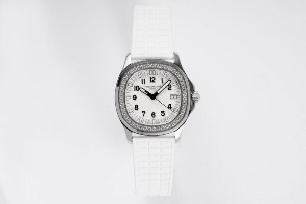 Patek Philippe Aquanaut 5067A Purple
