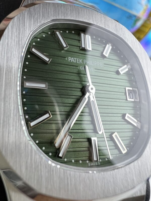 Patek Philippe Nautilus (NAUTILUS) Green
