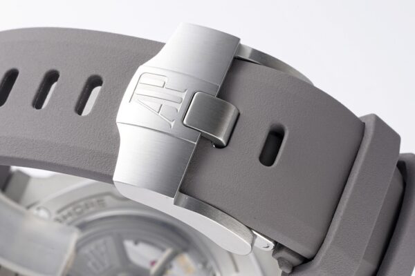Audemars Piguet Royal Oak 15720 Blue