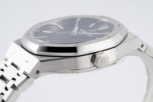 Audemars Piguet Royal Oak 15500 Red