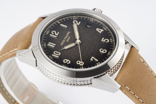 i1671519662_4564_3-1.jpg Patek Philippe Calatrava 5226 Black