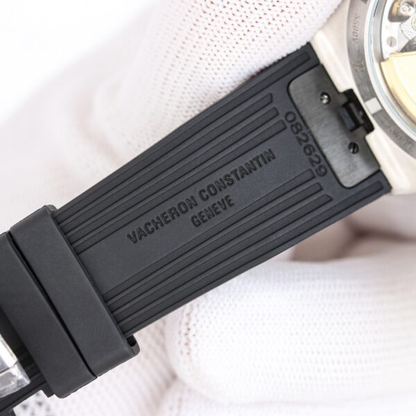 Vacheron Constantin Overseas 5200 Blue